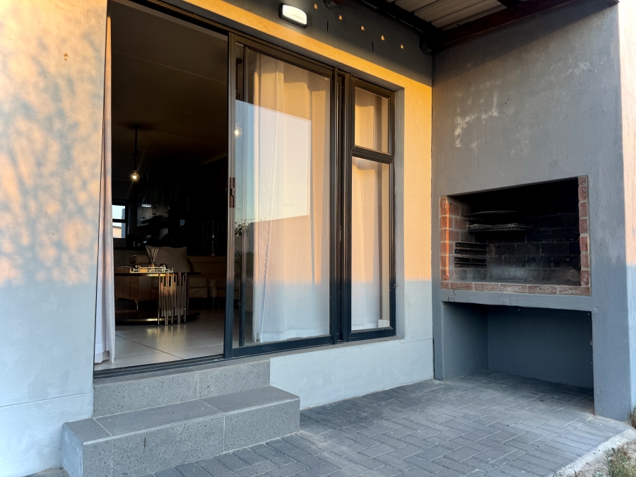 3 Bedroom Property for Sale in Zonnendal Western Cape